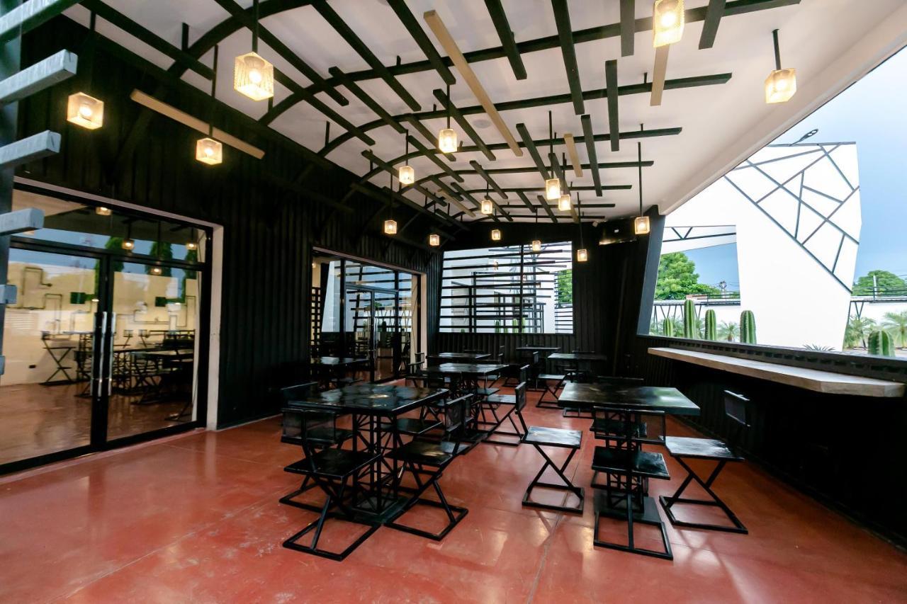 D' La Torre Hotel Managua Exterior photo
